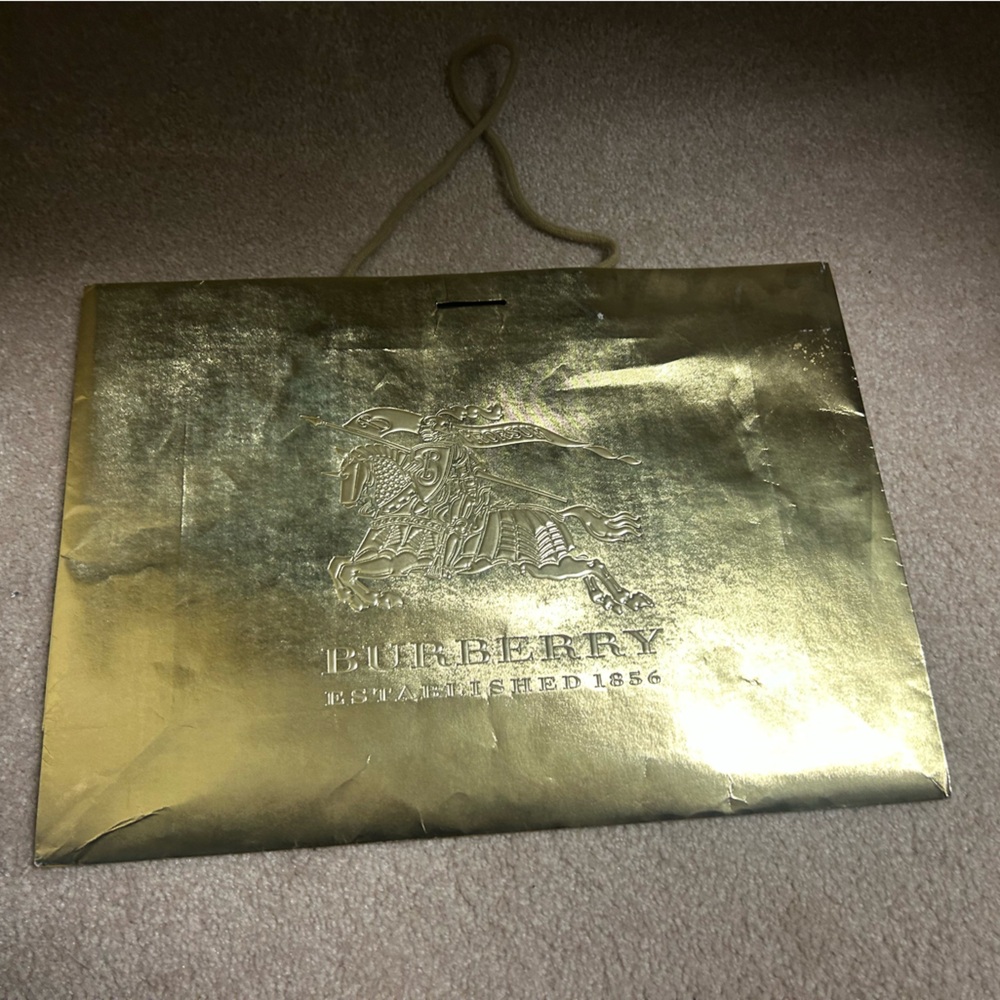 Burberry paper bag